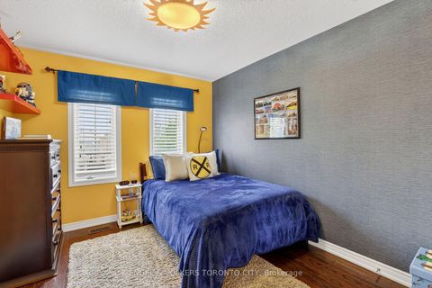 Photo 25 at 22 Ozner Crescent, Vellore Village, Vaughan