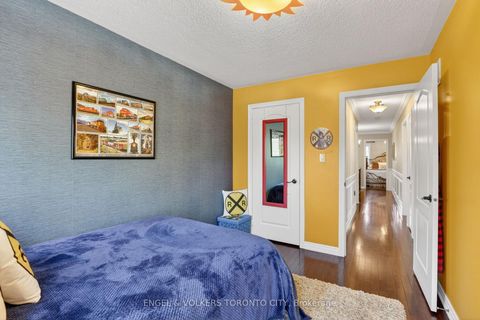 Photo 26 at 22 Ozner Crescent, Vellore Village, Vaughan