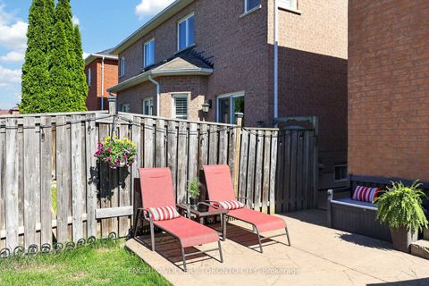 Photo 37 at 22 Ozner Crescent, Vellore Village, Vaughan