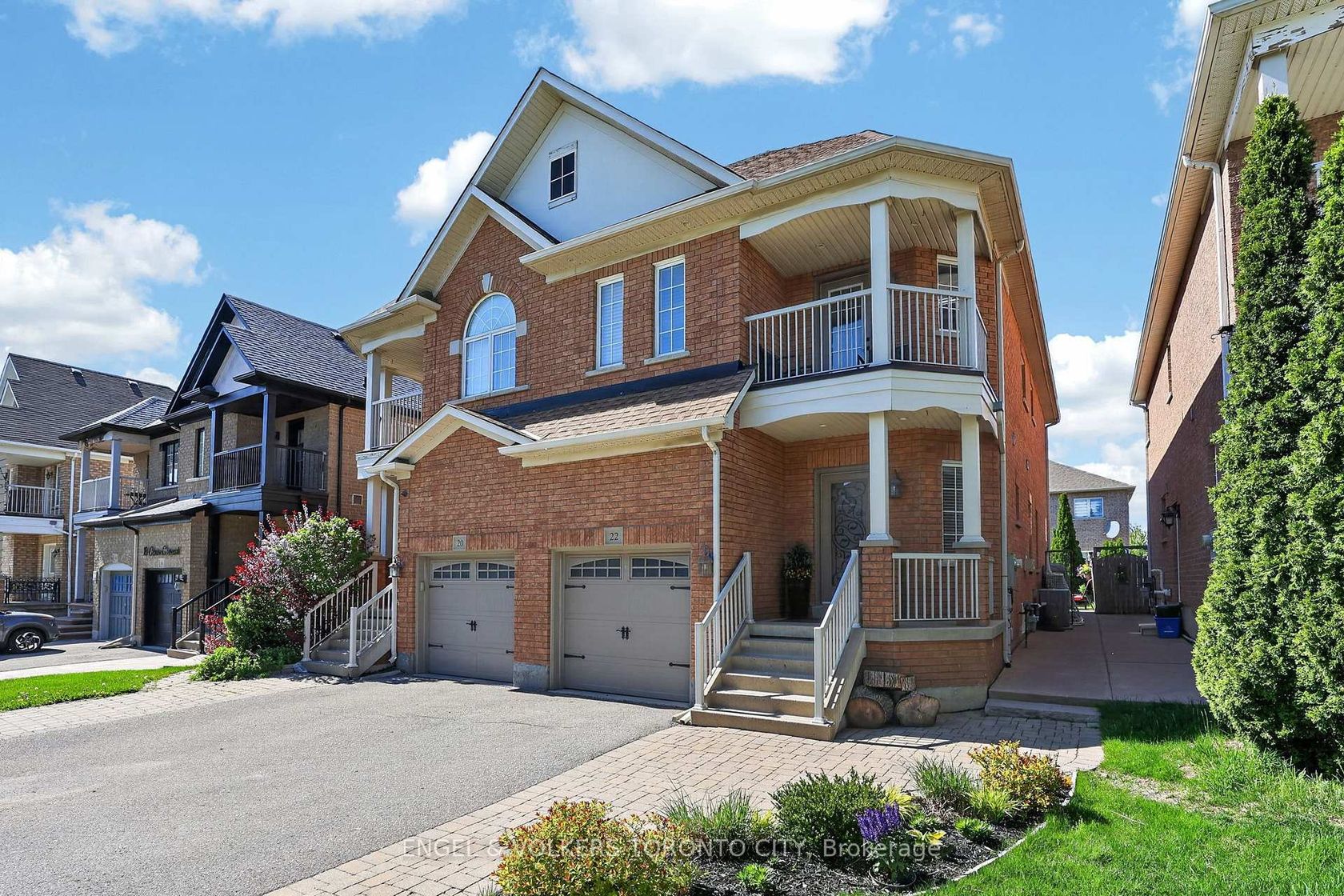 22 Ozner Crescent, Vellore Village, Vaughan photo number 2