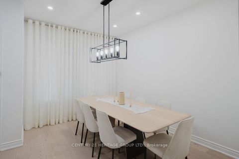 Photo 4 at 21 Thistle Avenue, Jefferson, Richmond Hill