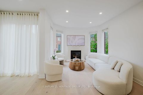 Photo 12 at 21 Thistle Avenue, Jefferson, Richmond Hill