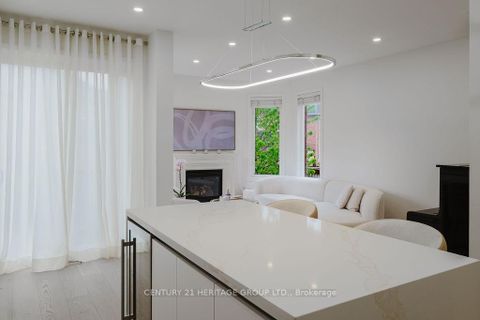 Photo 17 at 21 Thistle Avenue, Jefferson, Richmond Hill