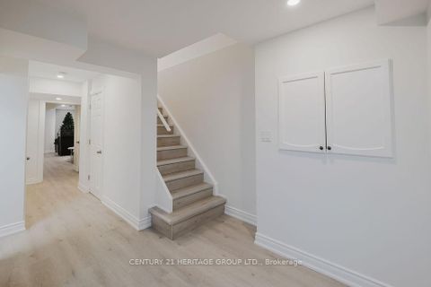 Photo 33 at 21 Thistle Avenue, Jefferson, Richmond Hill