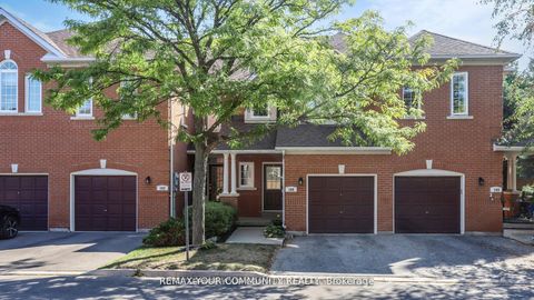Photo 5 at 164 - 190 Harding Boulevard W, North Richvale, Richmond Hill