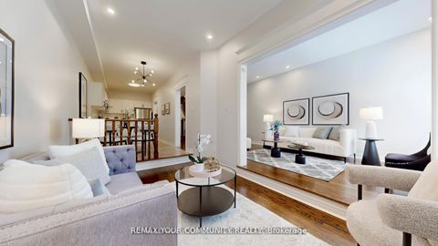 Photo 12 at 164 - 190 Harding Boulevard W, North Richvale, Richmond Hill