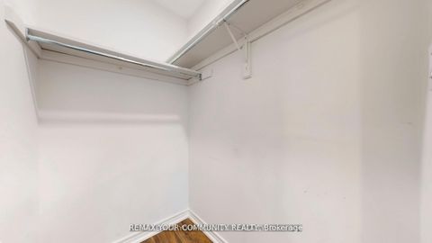 Photo 29 at 164 - 190 Harding Boulevard W, North Richvale, Richmond Hill