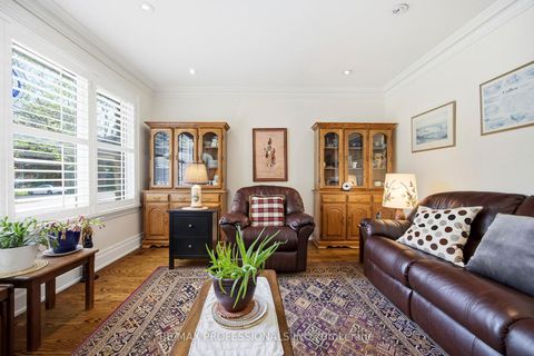 Photo 5 at 4 Beaverbrook Avenue, Rosethorn, Toronto