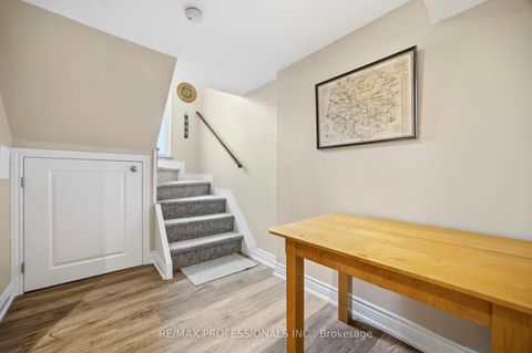 Photo 24 at 4 Beaverbrook Avenue, Rosethorn, Toronto