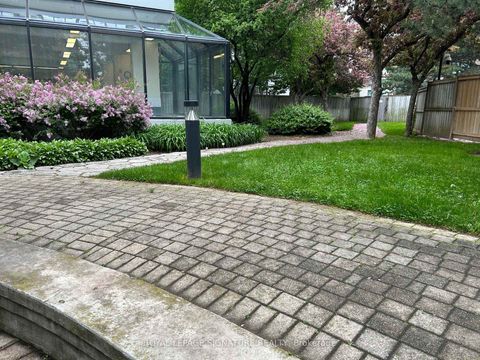 Photo 31 at 1604 - 7 Bishop Avenue, Newtonbrook East, Toronto
