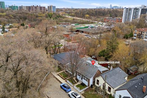 Photo 3 at 82 Beechwood Avenue, Smythe, Toronto