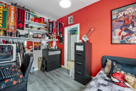 Photo 13 at 82 Beechwood Avenue, Smythe, Toronto
