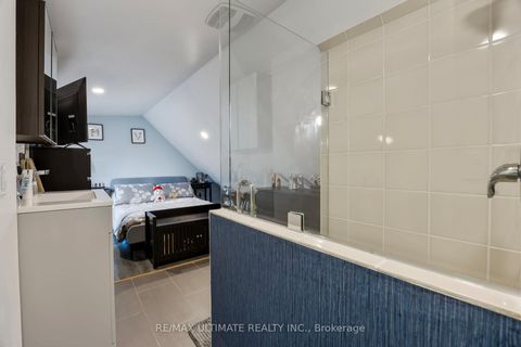Photo 14 at 82 Beechwood Avenue, Smythe, Toronto