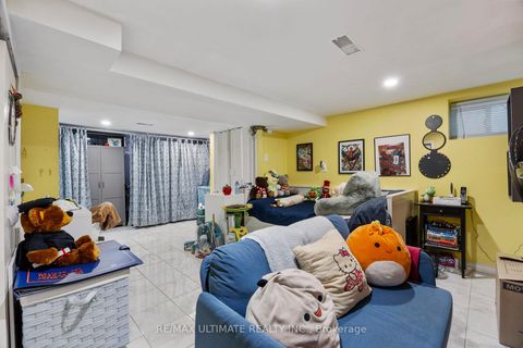 Photo 20 at 82 Beechwood Avenue, Smythe, Toronto