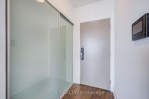 Photo 14 at 5608 - 10 York Street, Waterfront Communities C1, Toronto
