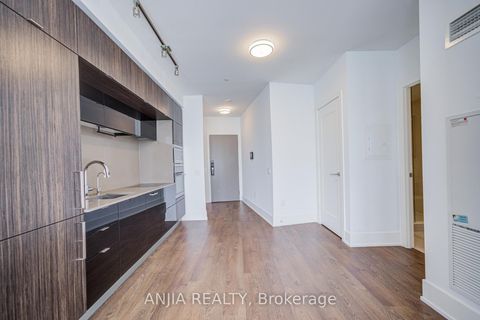 Photo 16 at 5608 - 10 York Street, Waterfront Communities C1, Toronto