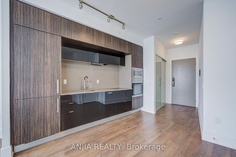 Photo 17 at 5608 - 10 York Street, Waterfront Communities C1, Toronto