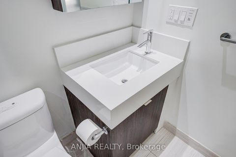 Photo 27 at 5608 - 10 York Street, Waterfront Communities C1, Toronto