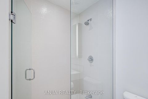 Photo 28 at 5608 - 10 York Street, Waterfront Communities C1, Toronto
