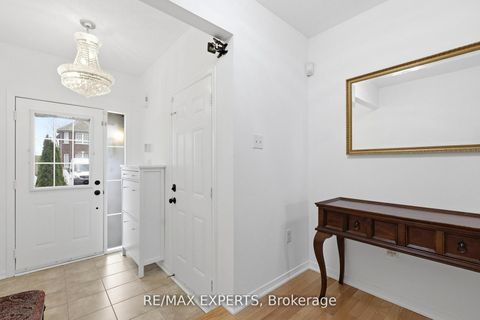 Photo 2 at 117 Revelstoke Crescent, Langstaff, Richmond Hill