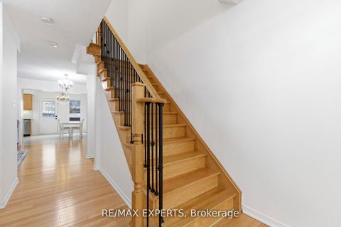 Photo 3 at 117 Revelstoke Crescent, Langstaff, Richmond Hill