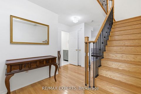 Photo 4 at 117 Revelstoke Crescent, Langstaff, Richmond Hill