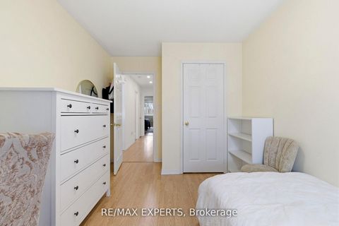 Photo 20 at 117 Revelstoke Crescent, Langstaff, Richmond Hill