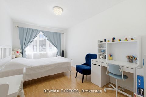Photo 21 at 117 Revelstoke Crescent, Langstaff, Richmond Hill