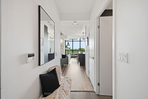 Photo 4 at 705 - 215 Fort York Boulevard, Niagara, Toronto