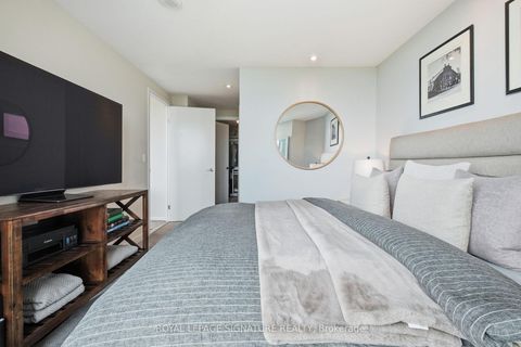 Photo 17 at 705 - 215 Fort York Boulevard, Niagara, Toronto