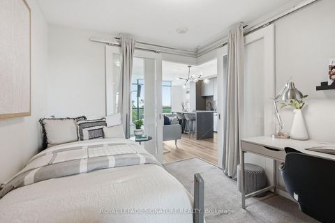Photo 23 at 705 - 215 Fort York Boulevard, Niagara, Toronto