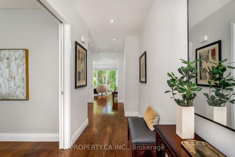 Photo 4 at 32 Crimson Millway, Windfields, Toronto