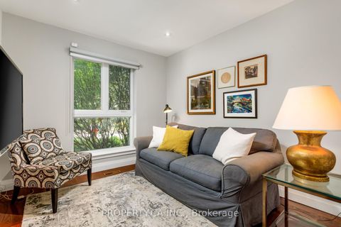 Photo 6 at 32 Crimson Millway, Windfields, Toronto