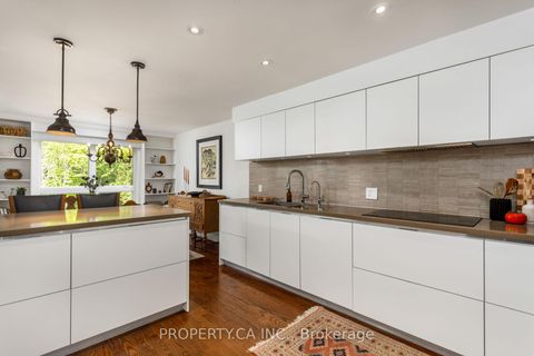 Photo 9 at 32 Crimson Millway, Windfields, Toronto