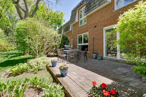 Photo 13 at 32 Crimson Millway, Windfields, Toronto