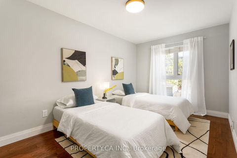 Photo 25 at 32 Crimson Millway, Windfields, Toronto