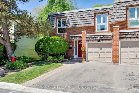 Photo 31 at 32 Crimson Millway, Windfields, Toronto