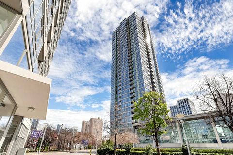 Photo 1 at 1610 - 5 Mariner Terrace, Waterfront Communities C1, Toronto