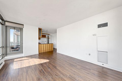 Photo 10 at 1610 - 5 Mariner Terrace, Waterfront Communities C1, Toronto