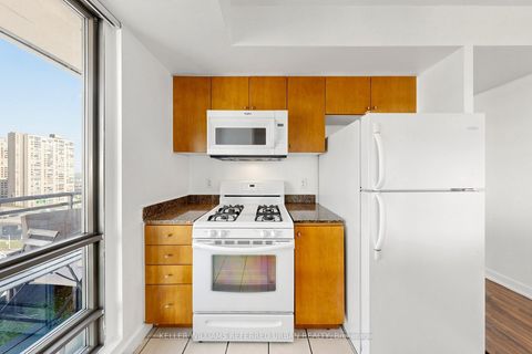 Photo 15 at 1610 - 5 Mariner Terrace, Waterfront Communities C1, Toronto
