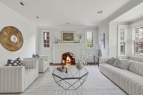 Photo 3 at 41 Ridge Drive, Moore Park, Toronto