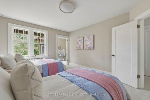 Photo 25 at 41 Ridge Drive, Moore Park, Toronto