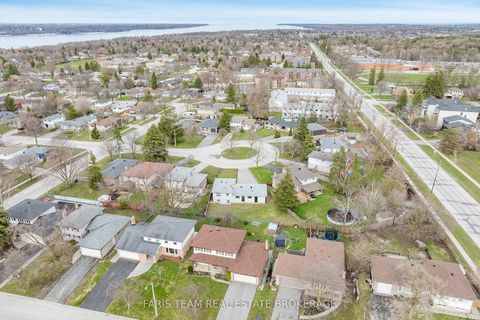 Photo 47 at 66 Peacock Lane, Allandale Heights, Barrie