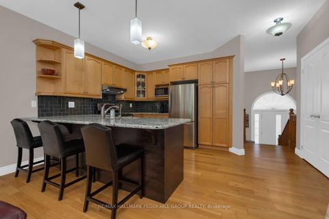 Photo 4 at 61 Maclaren Avenue, Painswick North, Barrie