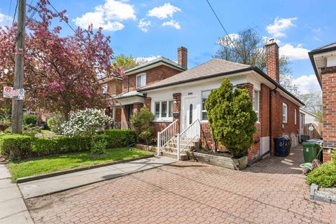 Photo 1 at 580 Willard Avenue, Bloor West Village, Toronto