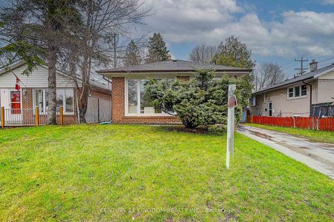 Photo 1 at 3 Botany Hill Road, Morningside, Toronto