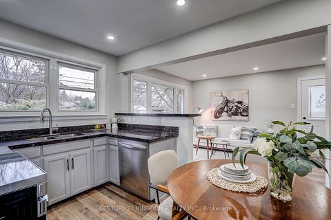 Photo 18 at 3 Botany Hill Road, Morningside, Toronto