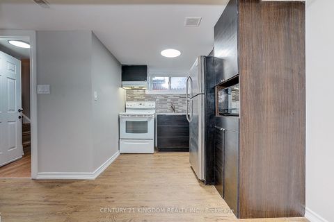 Photo 33 at 3 Botany Hill Road, Morningside, Toronto