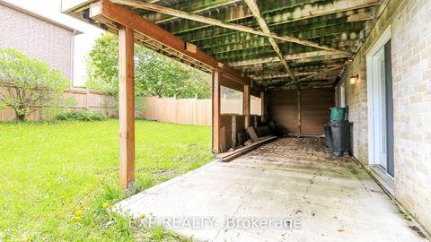 Photo 7 at 125 Jessica Drive, Painswick South, Barrie