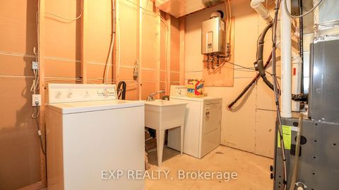 Photo 15 at 125 Jessica Drive, Painswick South, Barrie